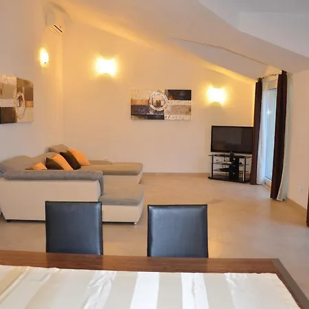 Moonlight Apartament *
